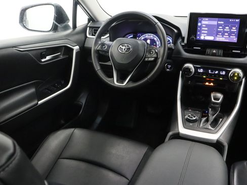 Used 2023 Toyota RAV4 XLE Premium AWD/4WD image 32