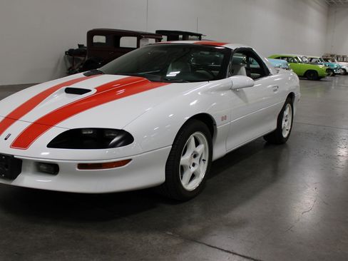 Used 1997 Chevrolet Camaro SS w/ SS Alteration Pkg RWD image 12