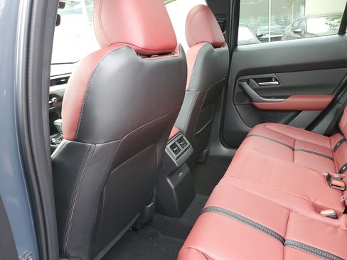 Used 2025 MAZDA CX-50 AWD 2.5 Hybrid w/ Weather Package image 13