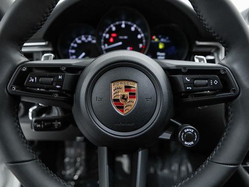 New 2026 Porsche Macan AWD/4WD image 14