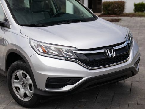 Used 2016 Honda CR-V LX image 2