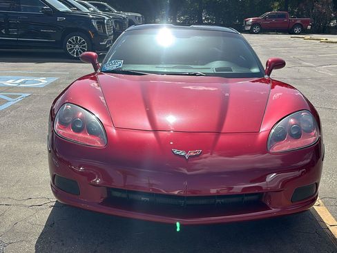 Used 2010 Chevrolet Corvette Coupe w/ Preferred Equipment Group RWD image 2