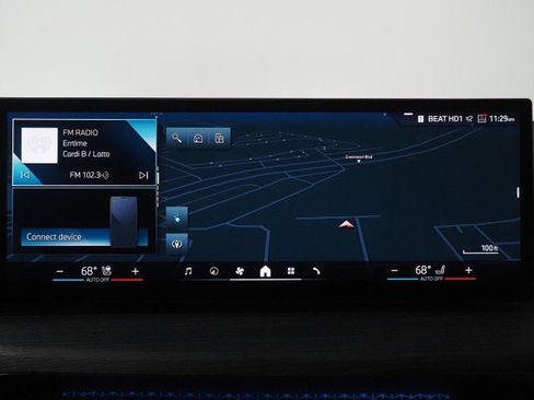 Used 2025 BMW i4 eDrive40 image 31