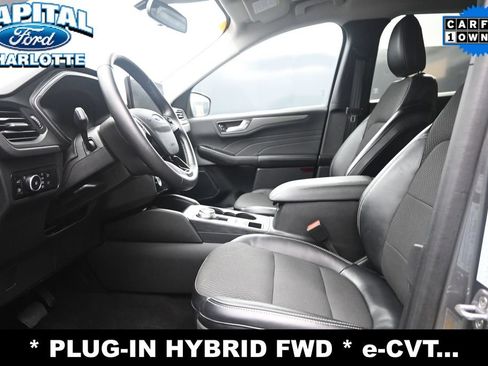 Used 2024 Ford Escape SE FWD image 10