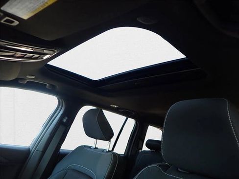 New 2025 Jeep Grand Cherokee Laredo X w/ Luxury Tech Group I image 14