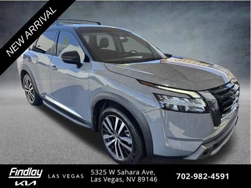 Used 2023 Nissan Pathfinder Platinum FWD image 5