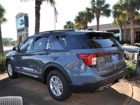 New 2025 Ford Explorer Active w/ Active Comfort Package image 3