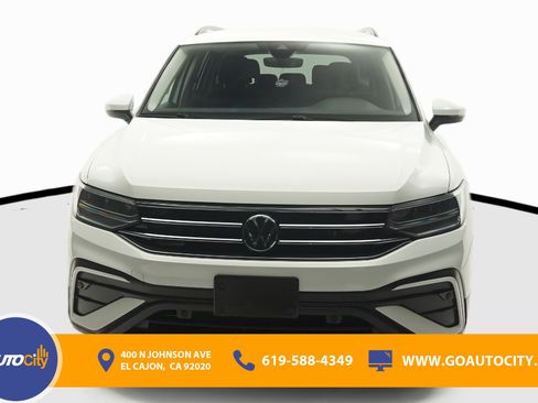 Used 2024 Volkswagen Tiguan S image 4