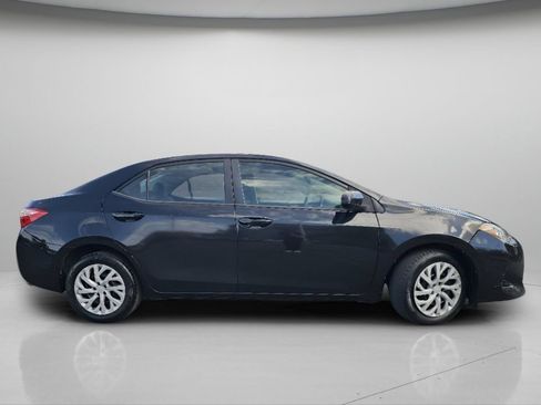 Used 2019 Toyota Corolla LE FWD image 23
