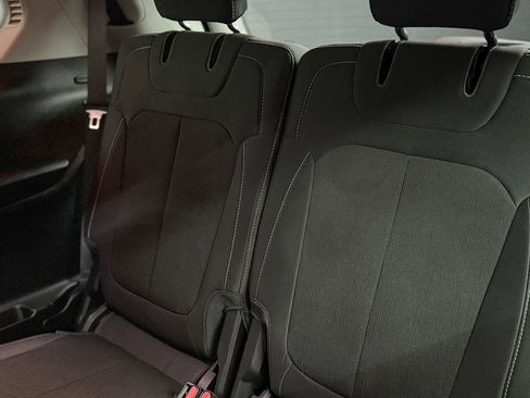 Used 2023 Jeep Grand Cherokee L Laredo w/ Luxury Tech Group I image 5