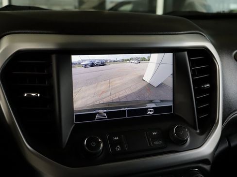 Used 2023 GMC Acadia SLE w/ Driver Convenience Package image 14