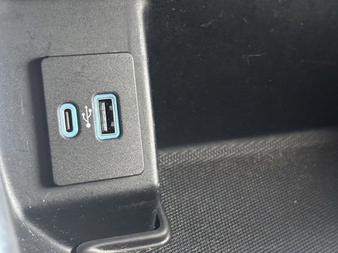 Used 2021 Ford F150 XLT w/ Equipment Group 302A High image 33