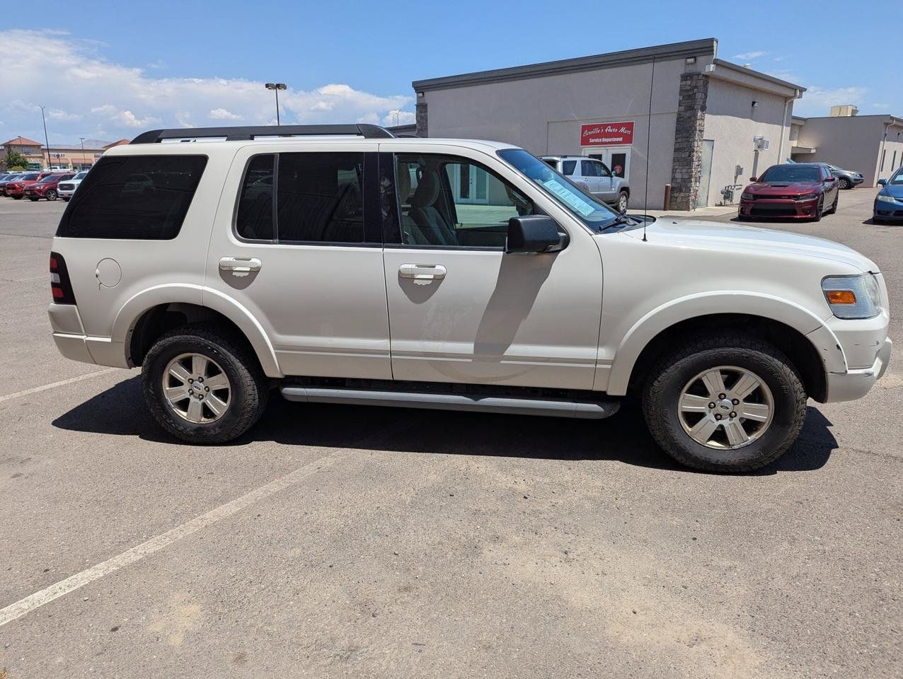 Used 2010 Ford Explorer XLT AWD/4WD image 6
