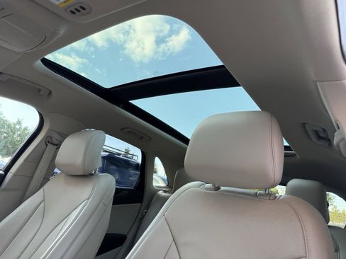 Used 2018 Lincoln MKC Reserve w/ Lincoln MKC Climate Package image 14