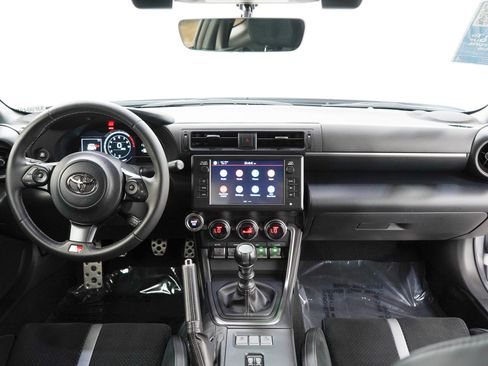 Used 2025 Toyota GR86 Premium w/ Performance Package RWD image 13