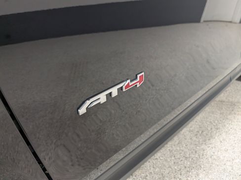 Used 2024 GMC Terrain AT4 w/ Tech Package image 9