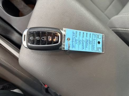 Used 2022 Hyundai Elantra SEL w/ Preferred Accessory Package image 35