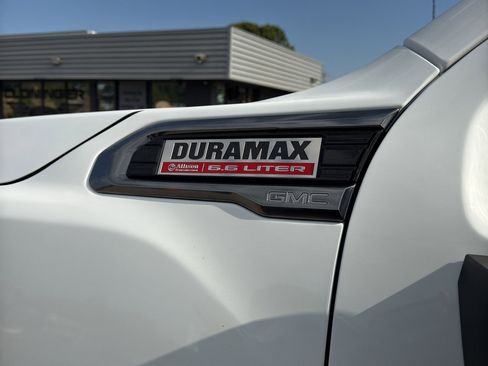 Used 2023 GMC Sierra 2500 AT4 w/ Gooseneck/5TH Wheel Package image 5