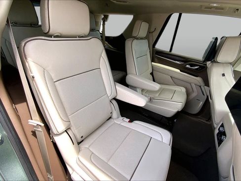 Used 2024 GMC Yukon Denali w/ Advanced Technology Package AWD/4WD image 20