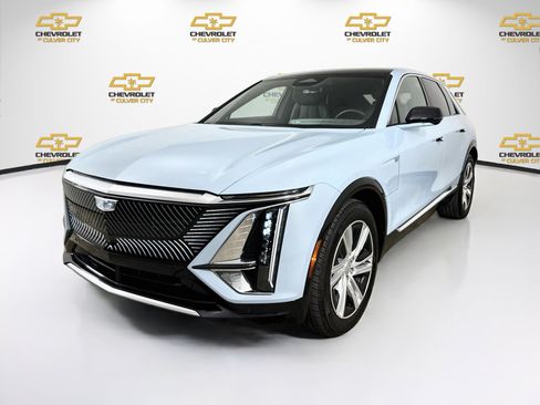 Used 2024 Cadillac Lyriq Tech AWD/4WD image 3