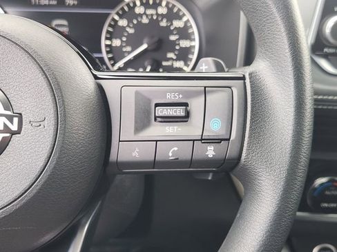 Used 2023 Nissan Rogue SV image 23