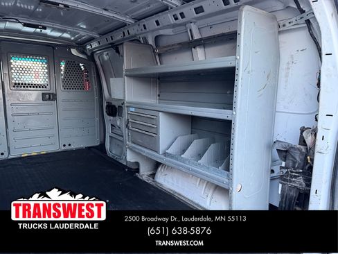 Used 2017 Chevrolet Express 3500 image 17