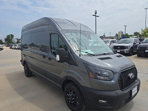 New 2025 Ford Transit 250 Base image 22