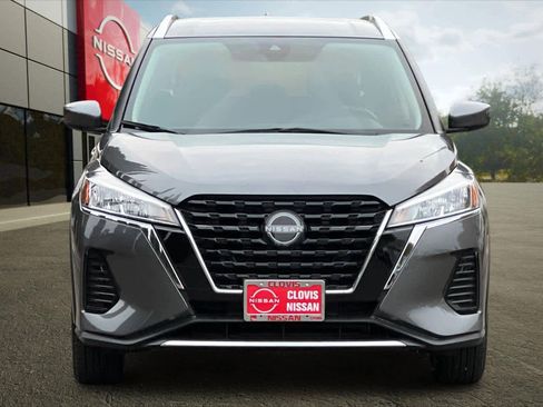 Used 2024 Nissan Kicks SV image 11