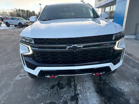 Used 2022 Chevrolet Tahoe Z71 w/ Z71 Off-Road Package image 2