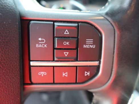 Used 2022 Ford F150 Lariat w/ Equipment Group 502A High AWD/4WD image 17