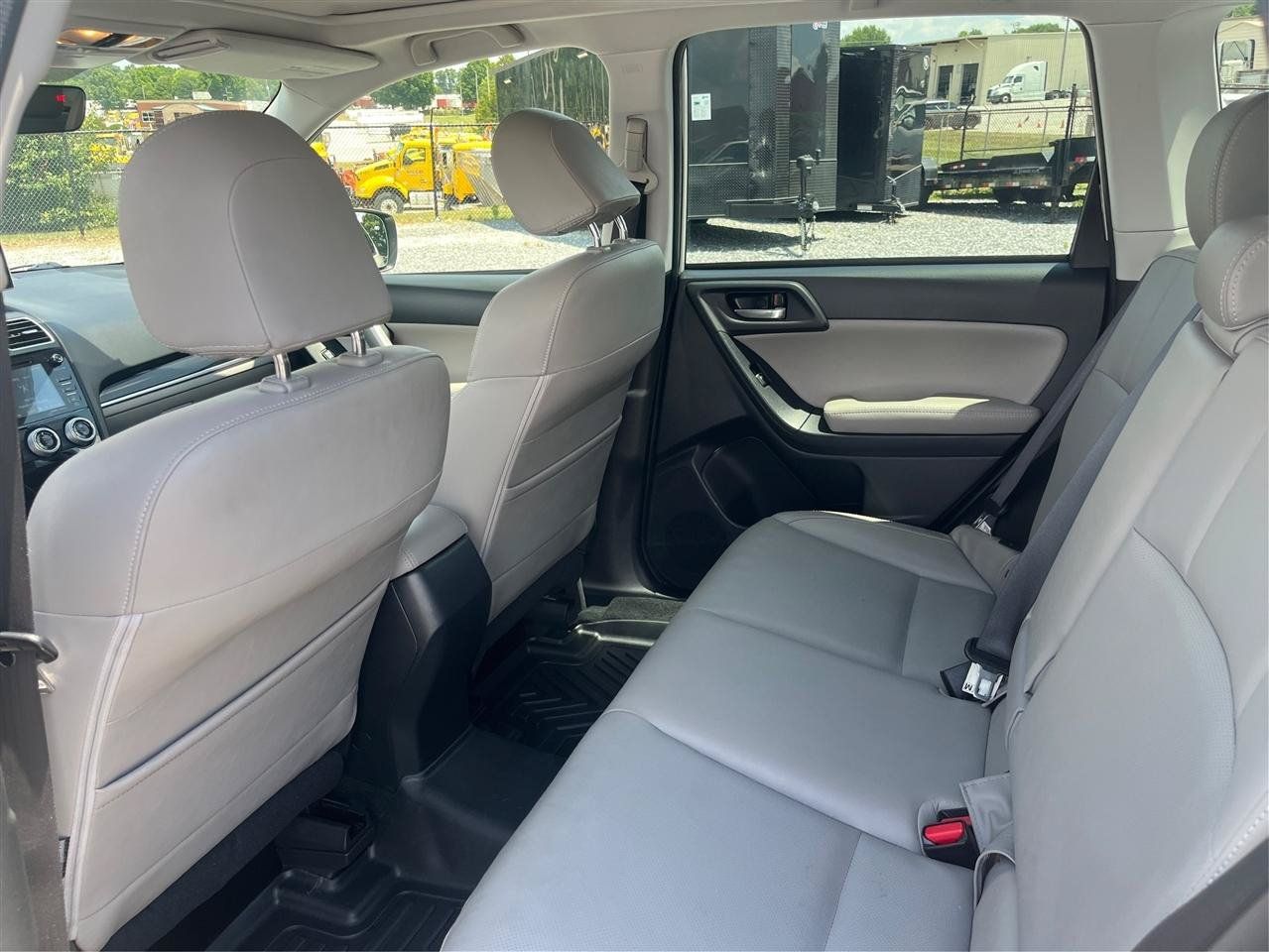 Used 2018 Subaru Forester 2.5i Limited AWD/4WD image 10