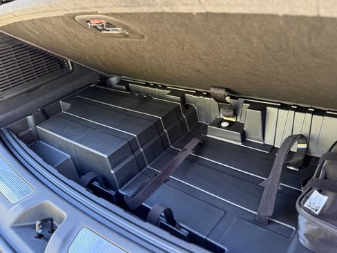 New 2026 Cadillac Escalade IQL Luxury image 12