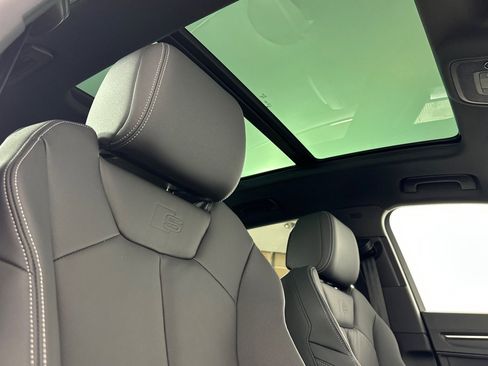 Used 2025 Audi Q3 2.0T Premium w/ Convenience Package image 16