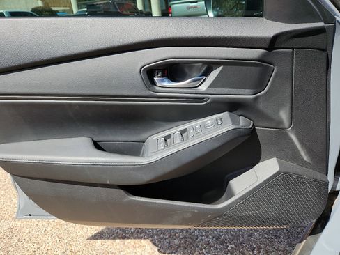 Used 2023 Honda Accord Sport image 15