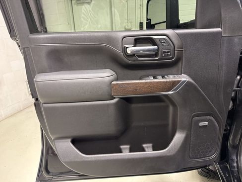 Used 2020 GMC Sierra 2500 Denali w/ Denali Ultimate Package image 12