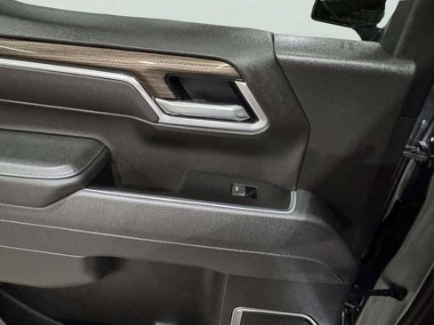 Used 2026 Chevrolet Silverado 1500 LT RWD image 43