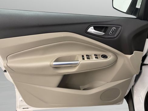 Used 2013 Ford Escape SE FWD image 22
