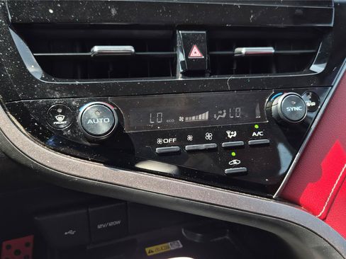 Used 2022 Toyota Camry XSE FWD image 20