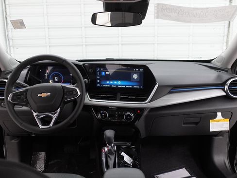 New 2026 Chevrolet Trax LT w/ LT Convenience Package image 35