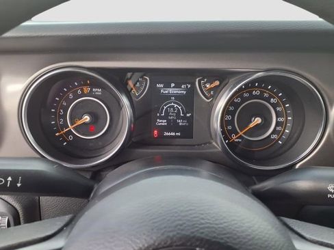 Used 2023 Jeep Gladiator Sport image 17