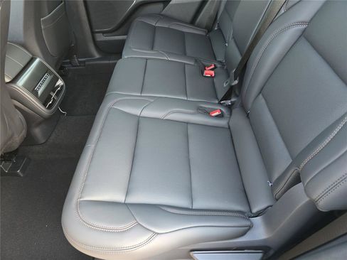 New 2026 Lincoln Nautilus Premier AWD/4WD image 12