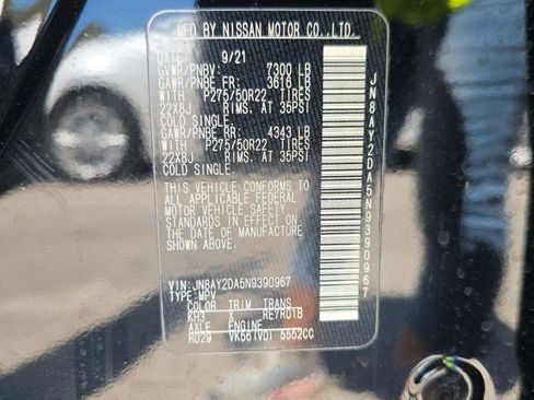 Used 2022 Nissan Armada Platinum w/ Captain's Chairs Package RWD image 17