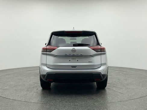 Used 2025 Nissan Rogue SV FWD image 7