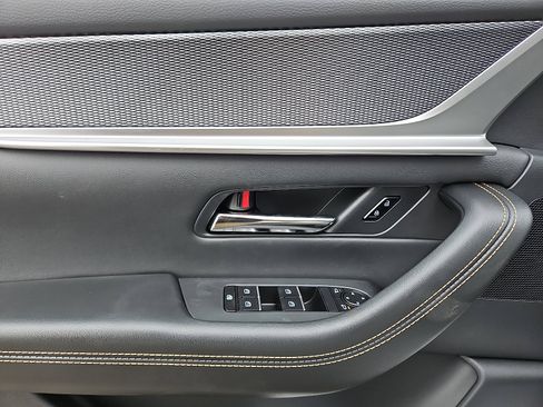 New 2026 MAZDA CX-90 Plug-In Hybrid w/ Preferred image 10