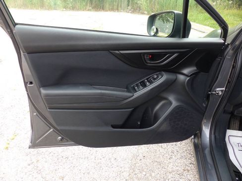 Used 2019 Subaru Impreza 2.0i AWD/4WD image 19