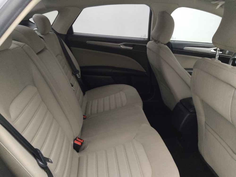 Used 2018 Ford Fusion S FWD image 19