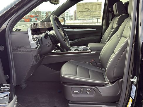 New 2026 Cadillac Escalade Luxury image 8