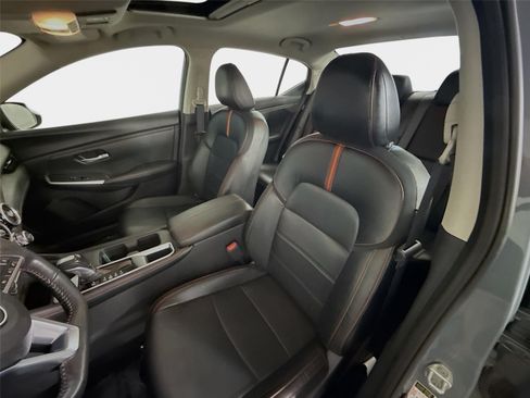Certified 2025 Nissan Sentra SR w/ SR Premium Package FWD image 10