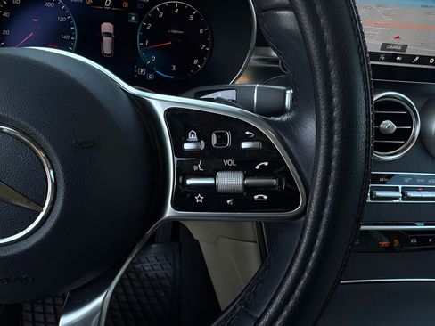Used 2020 Mercedes-Benz GLC 300 4MATIC image 26
