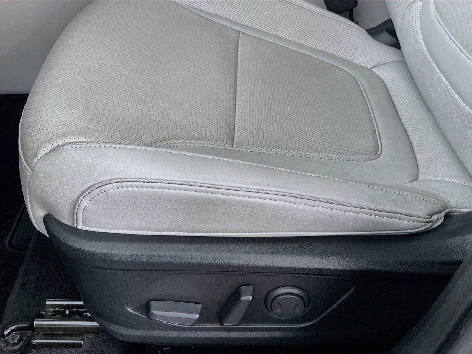 Certified 2025 Hyundai Tucson Limited AWD/4WD image 24